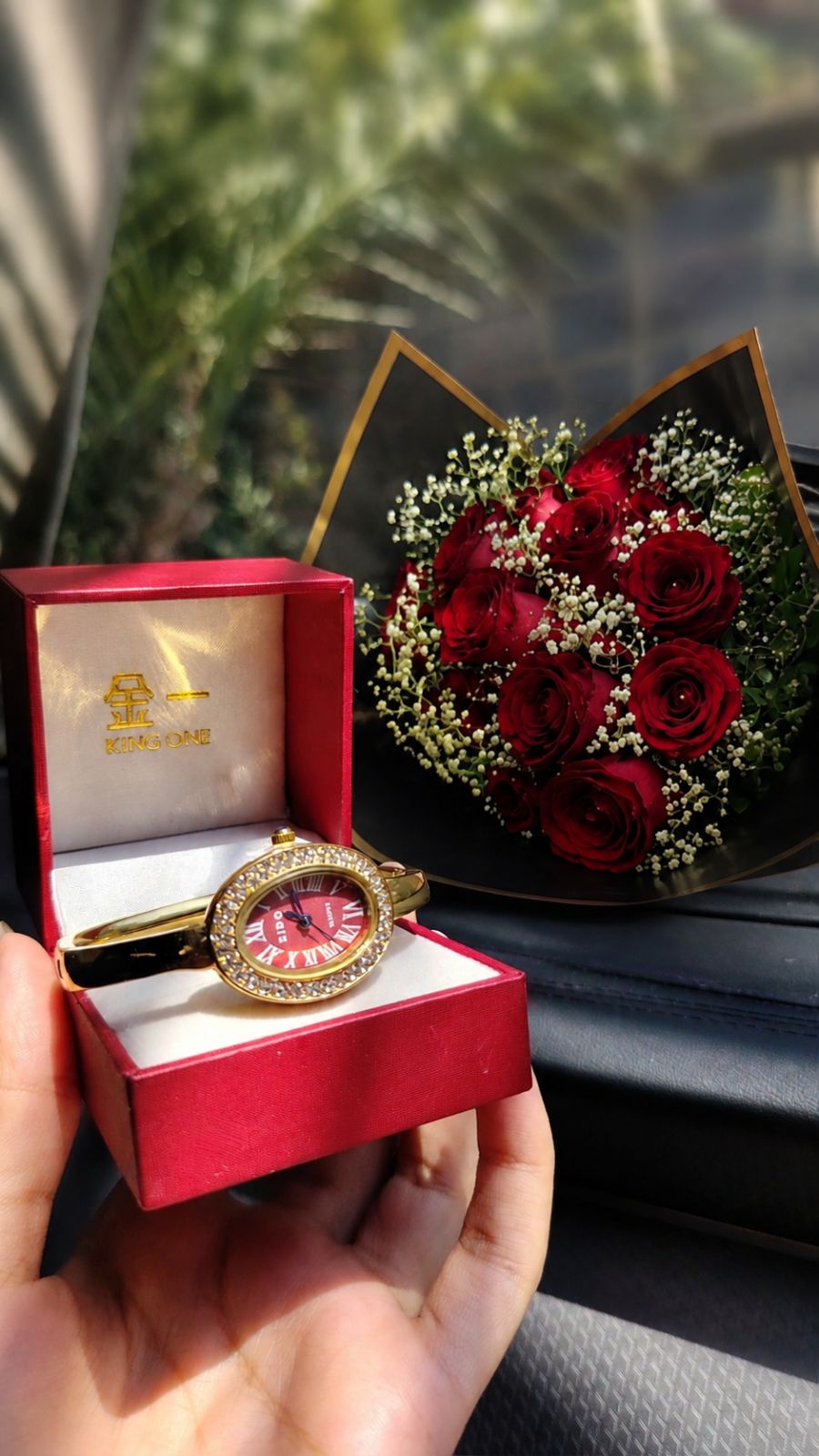 ساعة نسائية — صورة 2 من 2