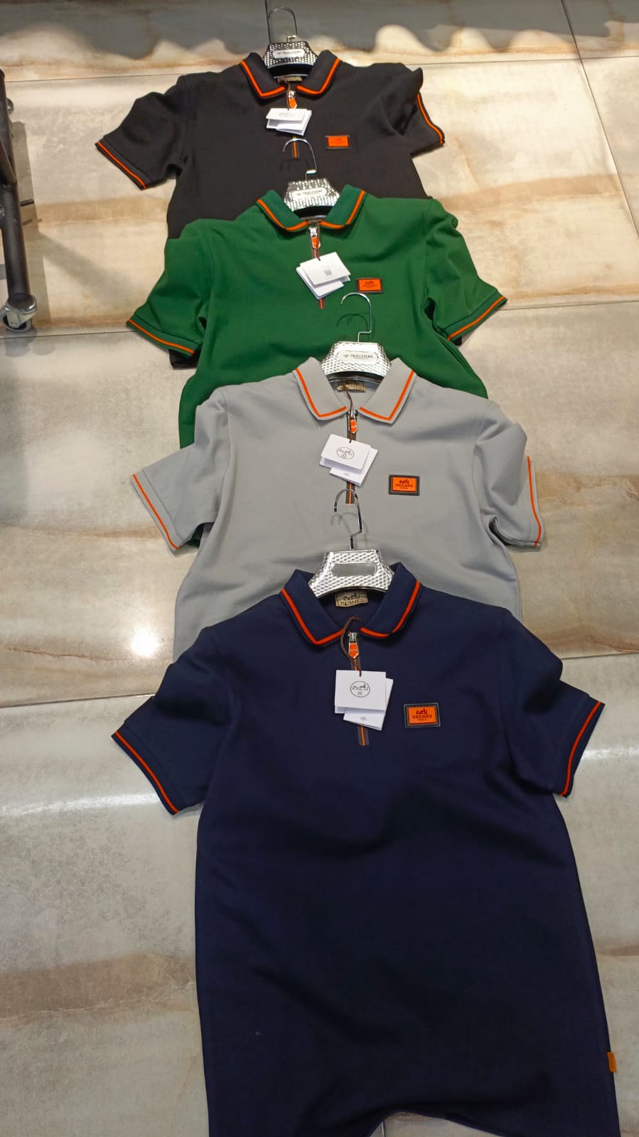 تيشيرت قطني خامه تركي قياسات s,M,L,xL, xxL — صورة 3 من 5