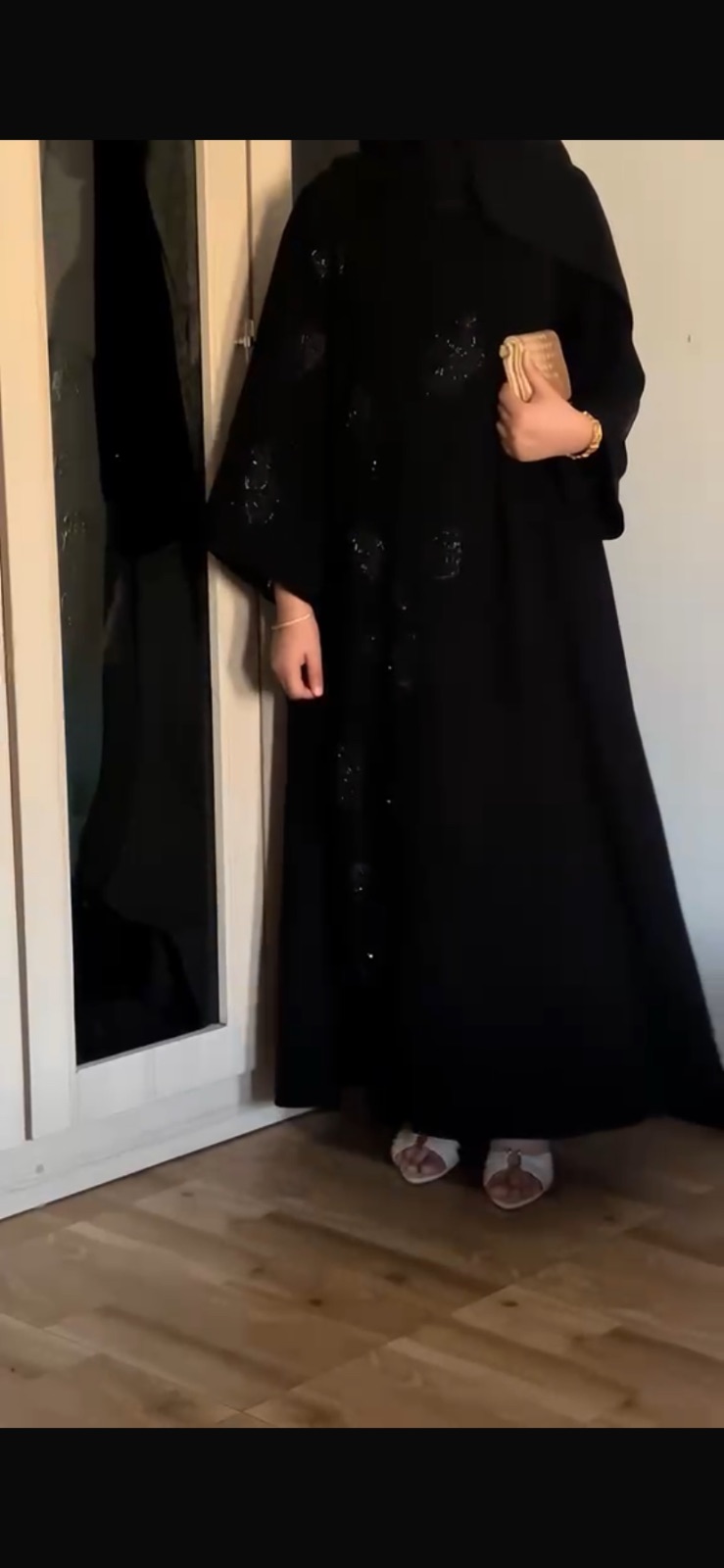 عباية مع شك يدوي — صورة 2 من 3