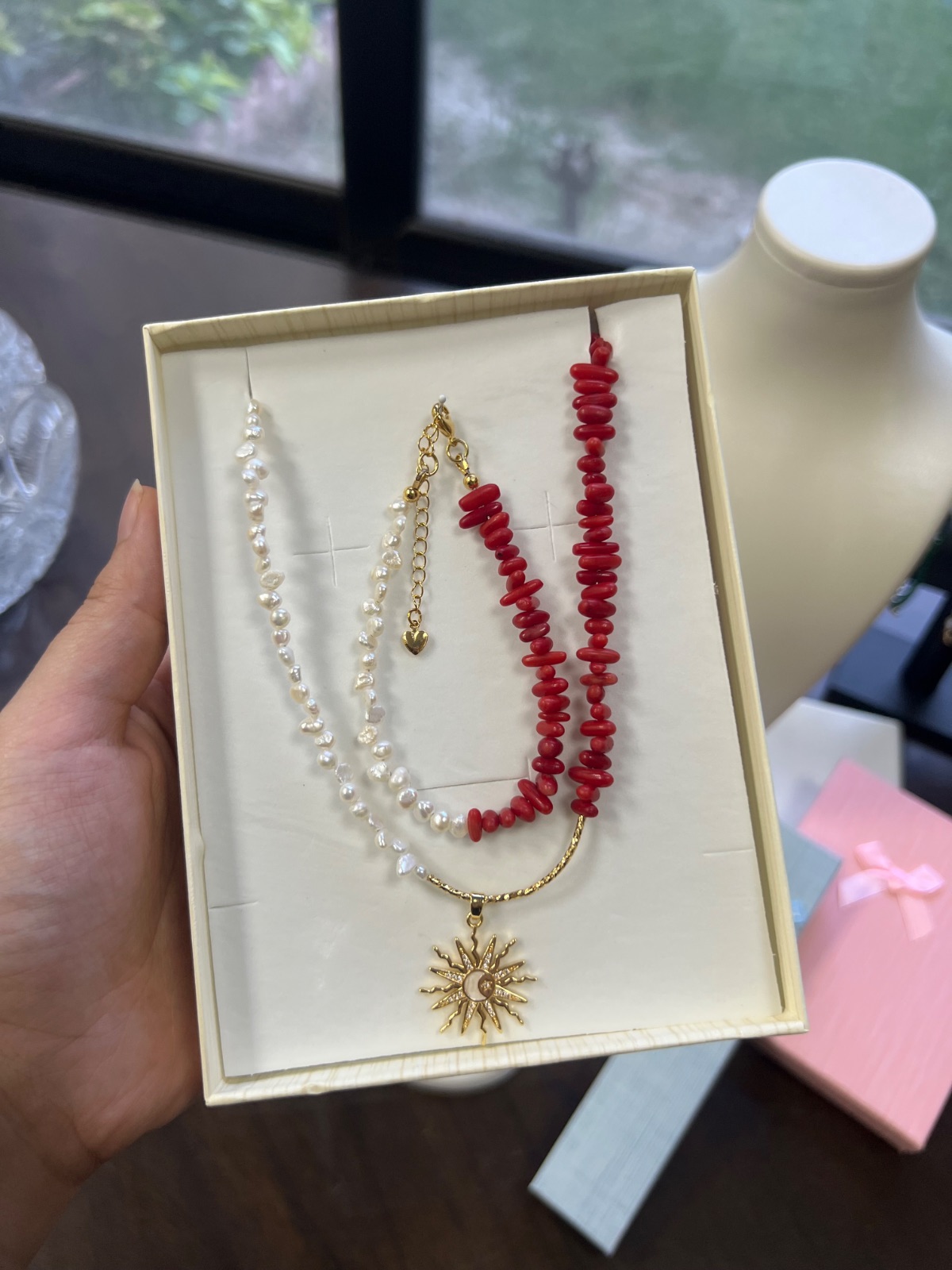 سيت اكسسوارات لؤلؤ و مرجان — صورة 4 من 4