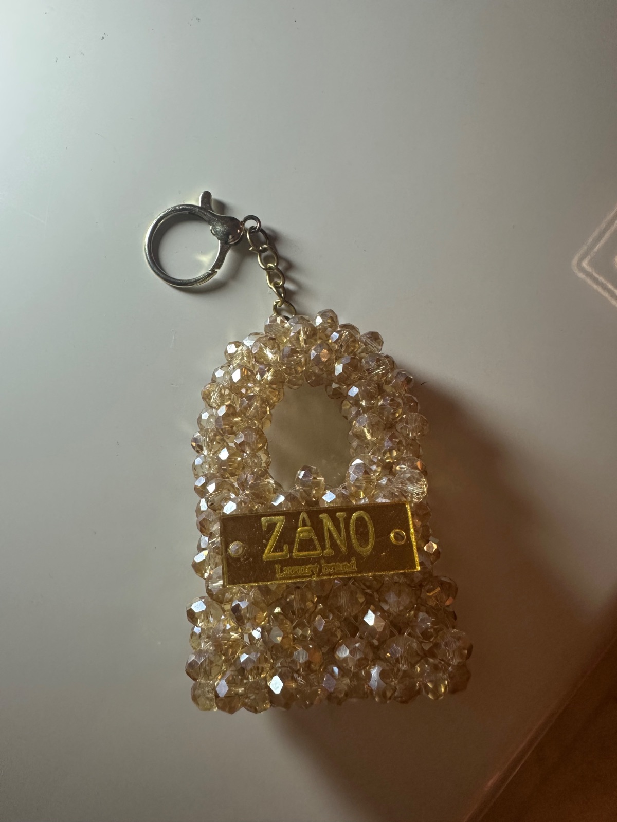 ميدالية خرز شكل حقيبة yellow diamond — صورة 2 من 2