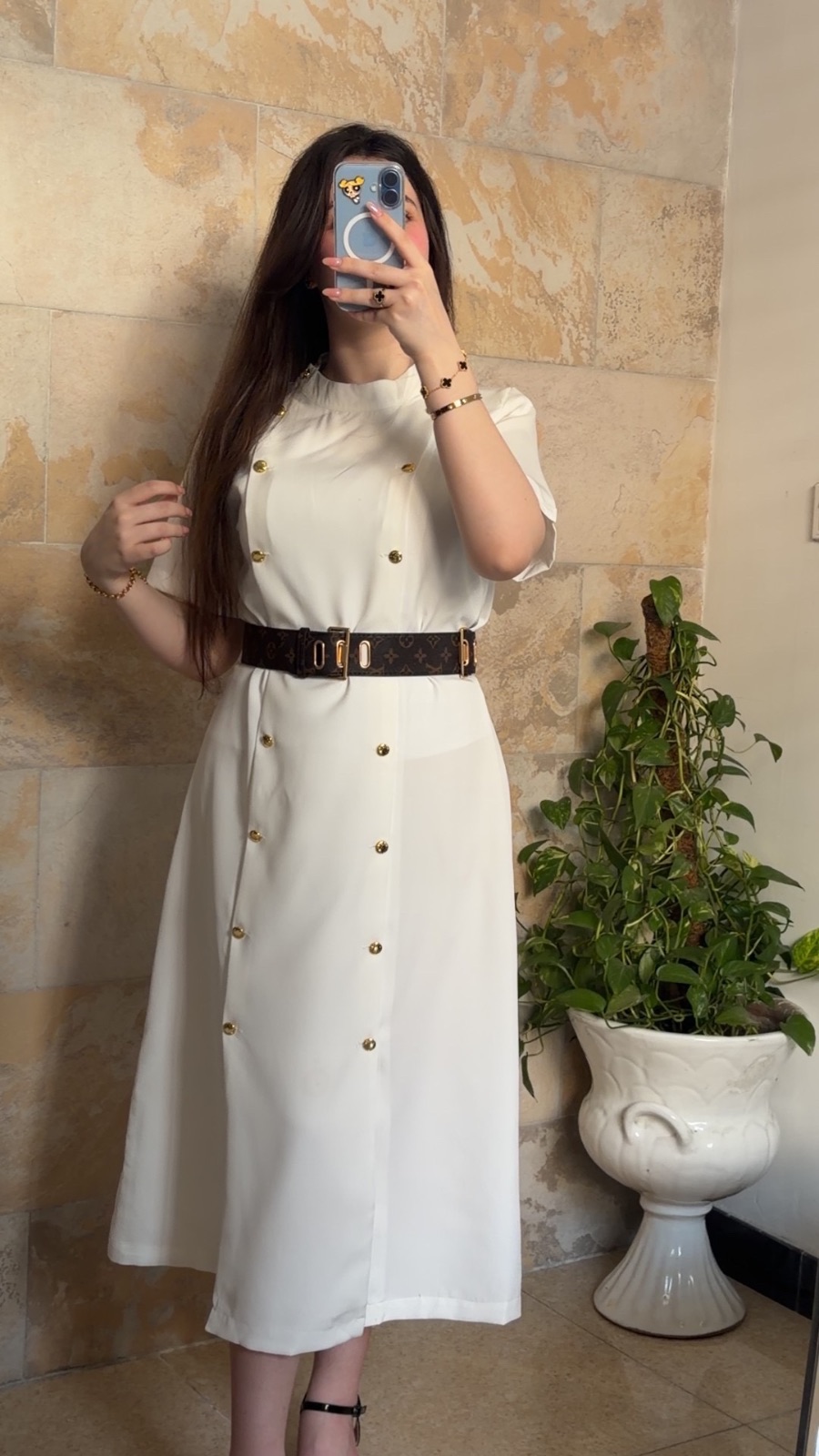 فستان لويس ڤيتون — صورة 2 من 2