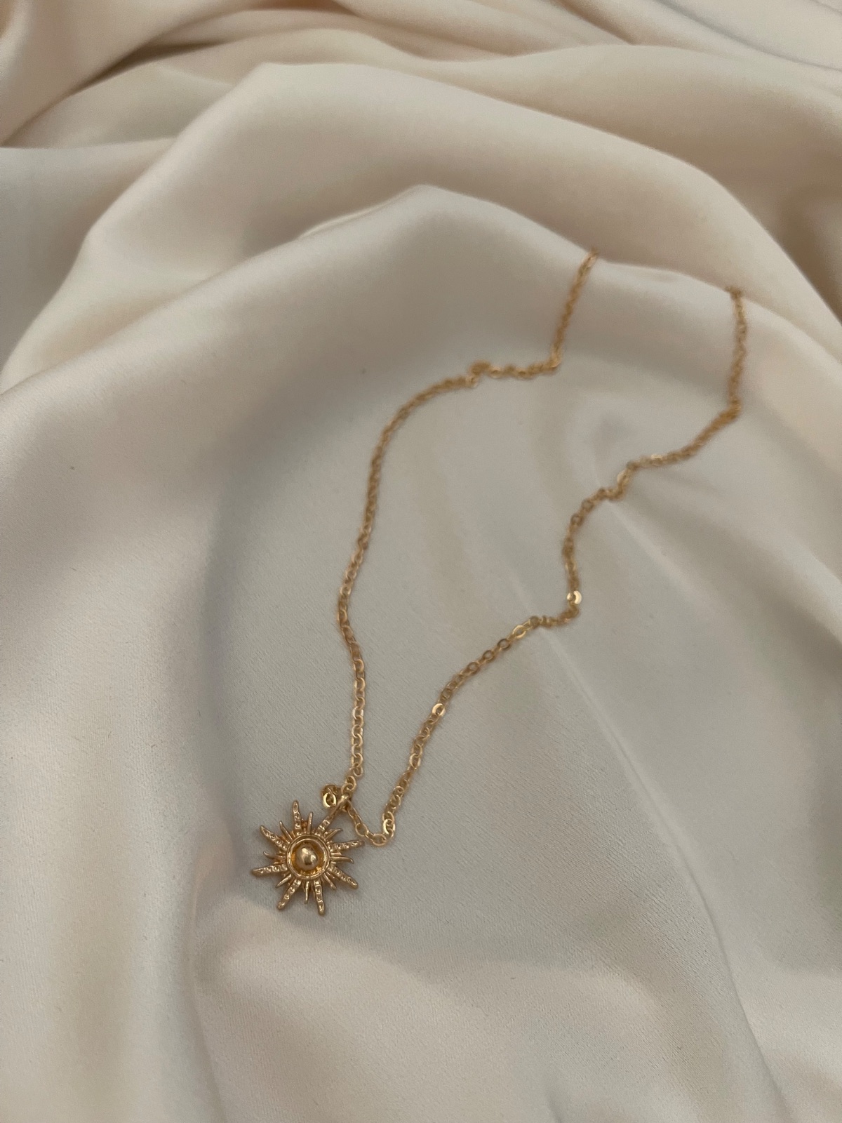 اكسسوارات — صورة 2 من 2