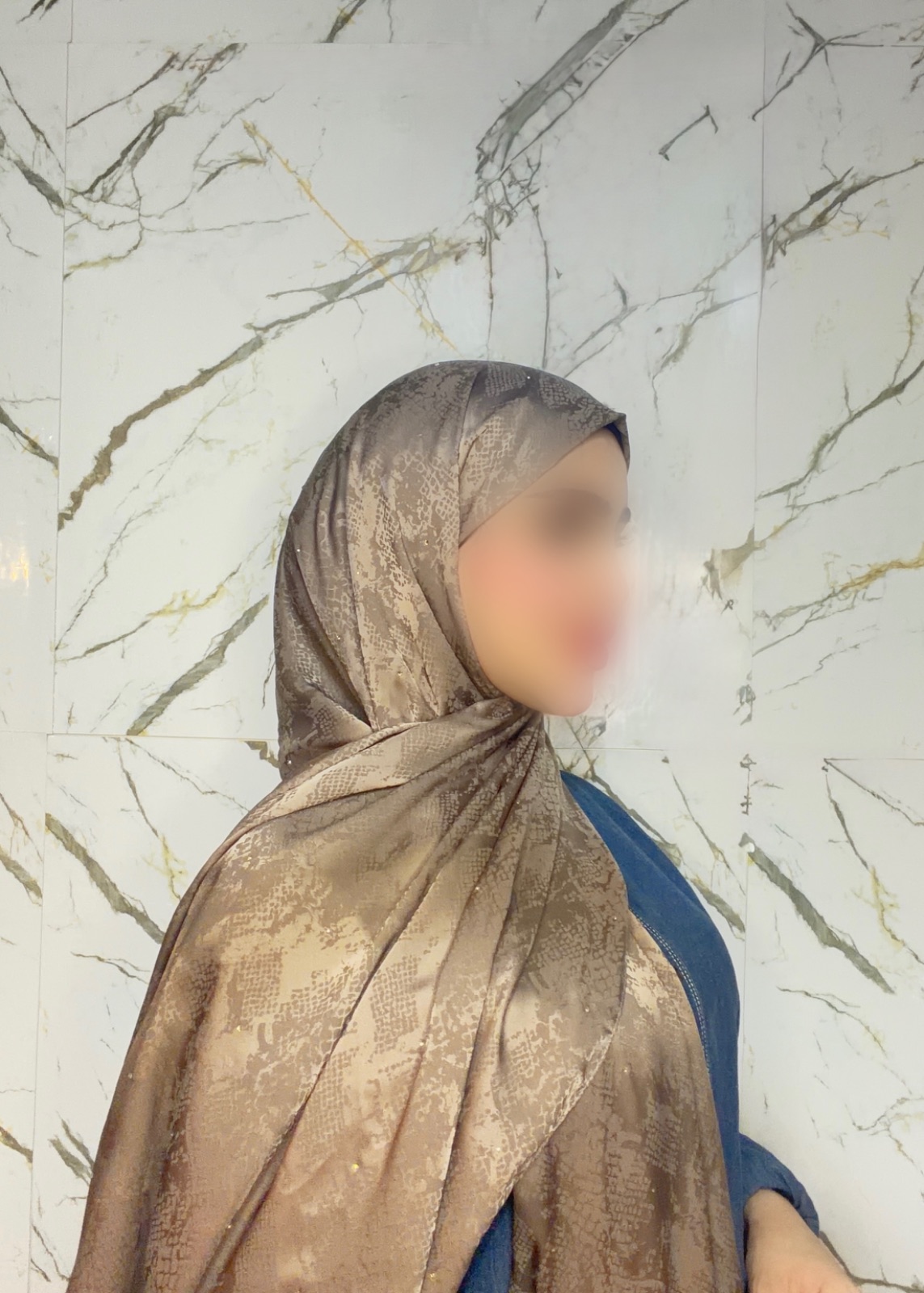 شال ستن مطبع كرستال — صورة 6 من 7