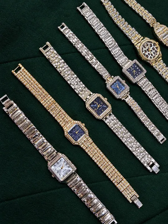 ساعات نسائية